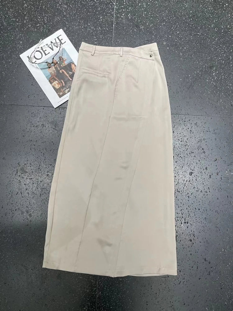 Straight-Cut Patch-Pocket Long Skirt