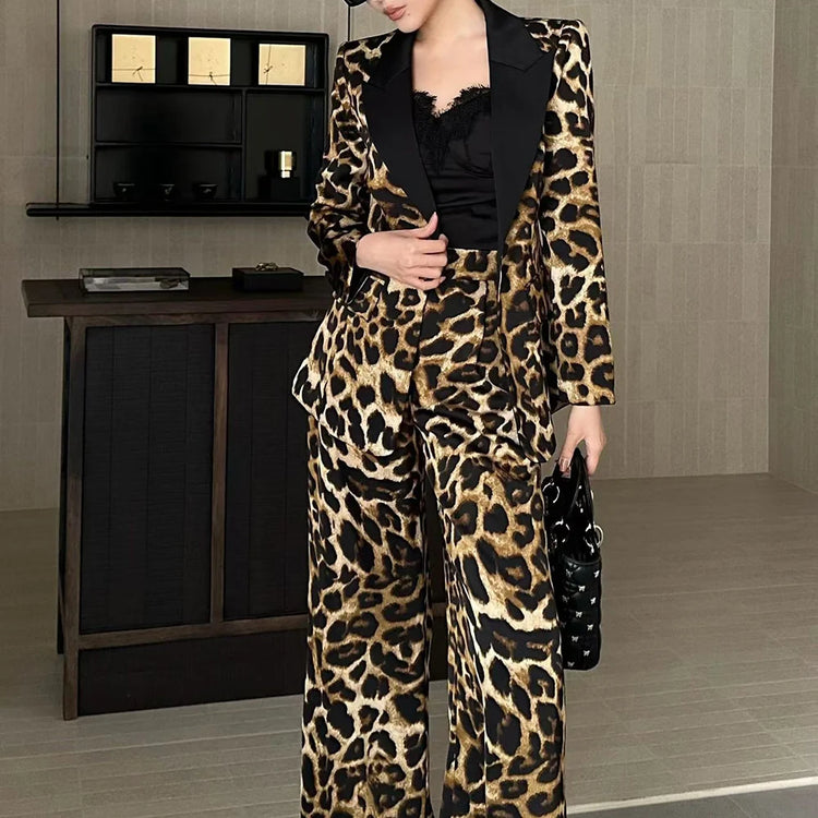 TWOTWINSTYLE Leopard Spliced Pocket Two Piece Set Female Lapel Long Sleeve Jacket American Retro Women's Trousers Set Autumn New