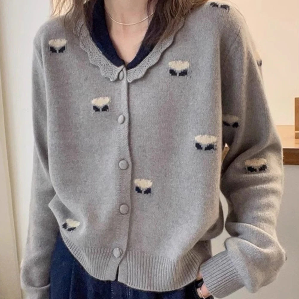 Scalloped-Neck Motif Cardigan
