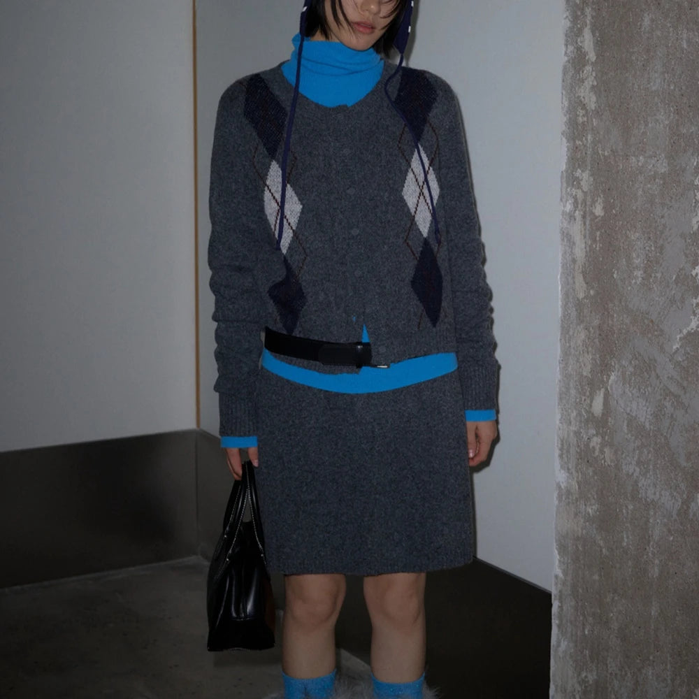Argyle Round-Neck Sweater