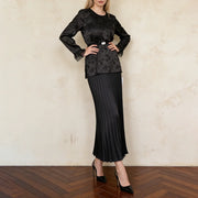 TWOTWINSTYLE Solid Elegant Two Piece Sets for Women O Neck Long Sleeves Patchwork Chain Top Patchwork Folds Skirt Set Female New