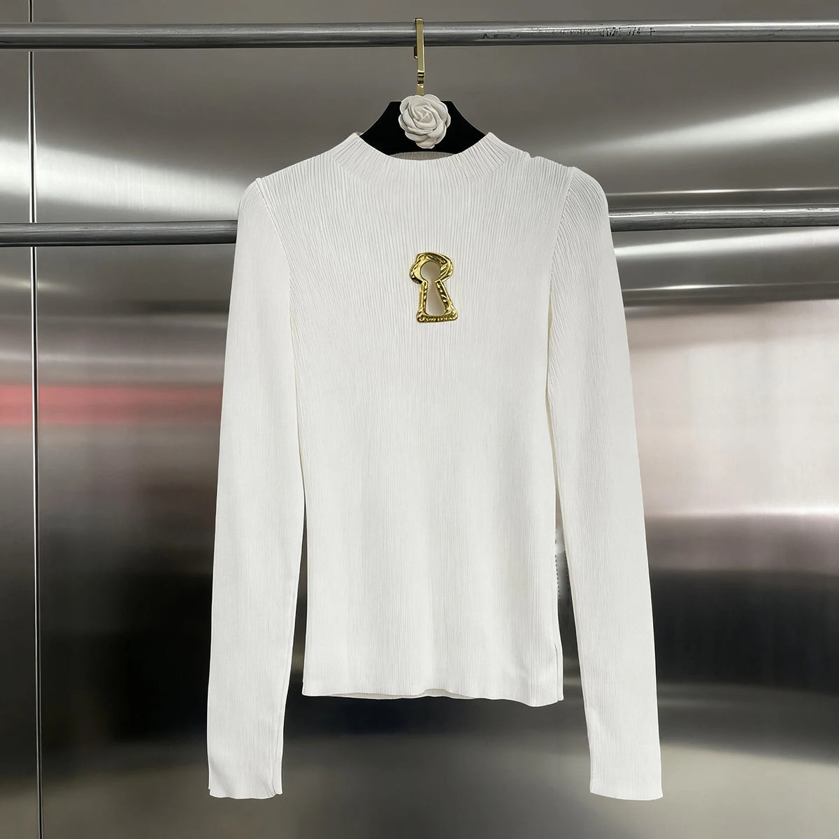 Keyhole-Motif Crewneck Sweater