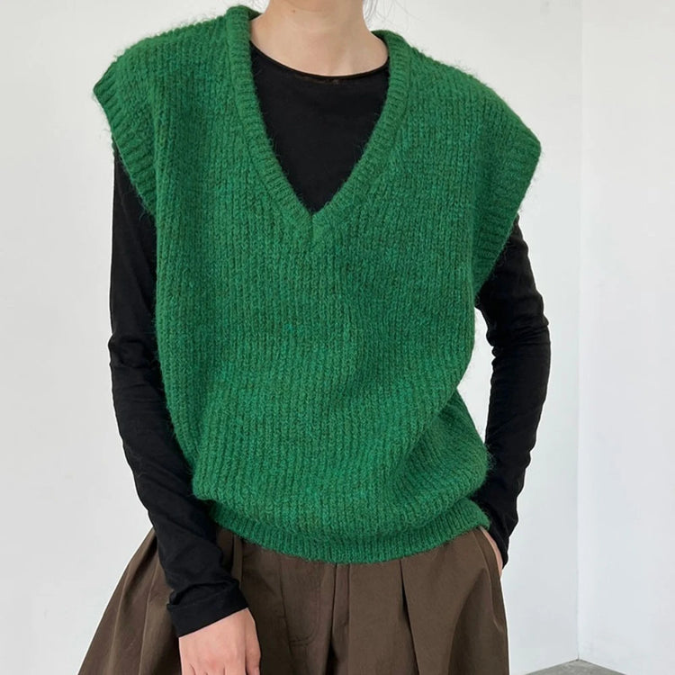 Relaxed V-Neck Sweater Vest