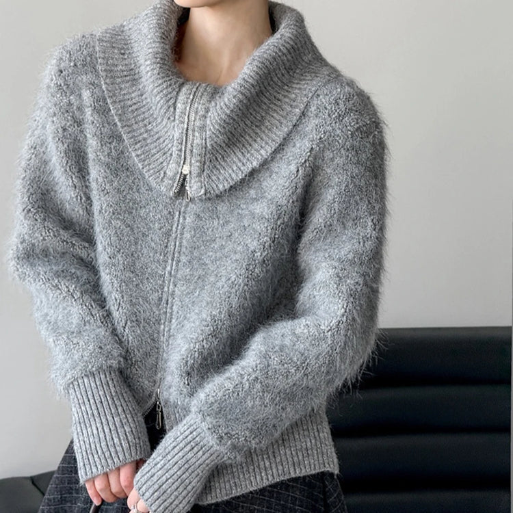 Wide-Collar Zip-Up Cardigan