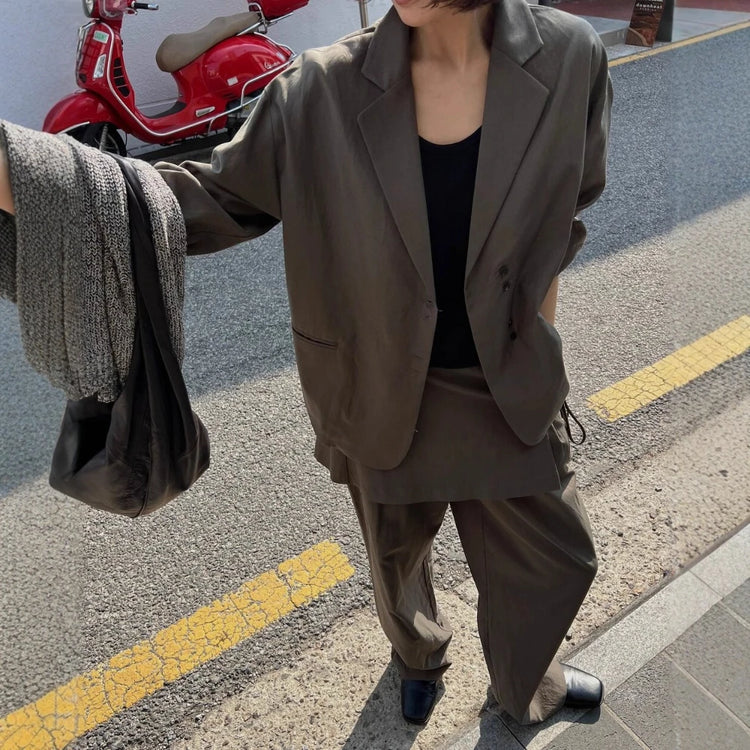 Relaxed Blazer and Pants Set