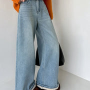 Relaxed Wide-Leg Jeans