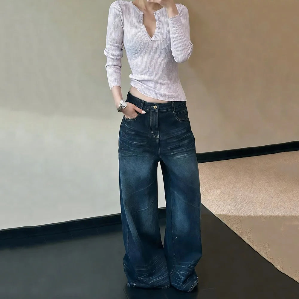 Relaxed Wide-Leg Jeans